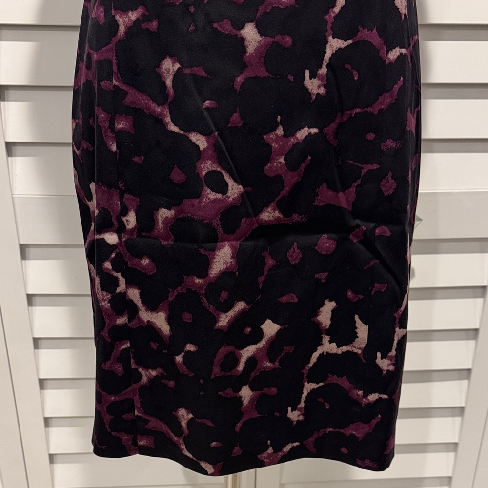 Ann Taylor Black and Pink Patterned lined Midi Cocktail Dress. - Picture 3 of 8
